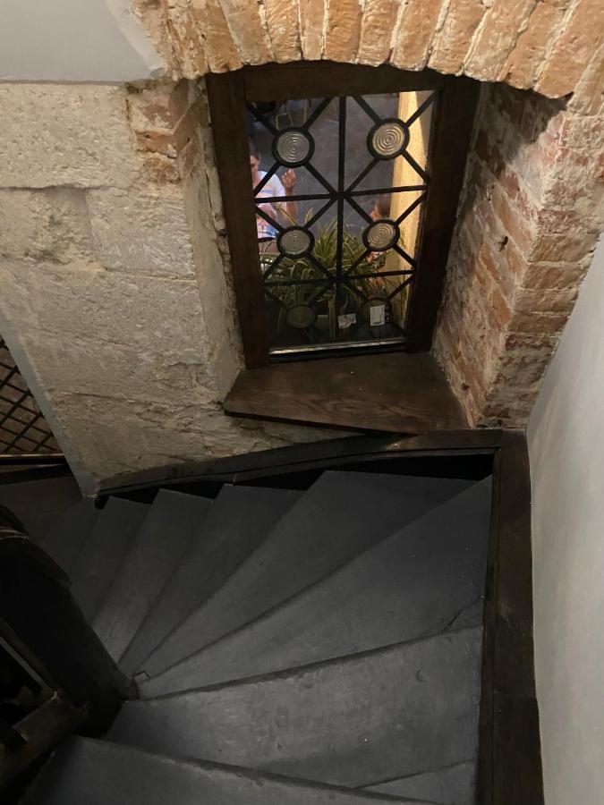 Центер Квартира На Вулиці Лесі Українки 19 Lviv Kültér fotó
